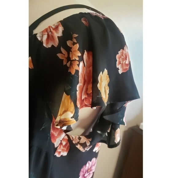 Torrid Multicolor Cold Shoulder Top Floral Plus Size 1 Blouse Casual Womens Boho - Picture 5 of 12